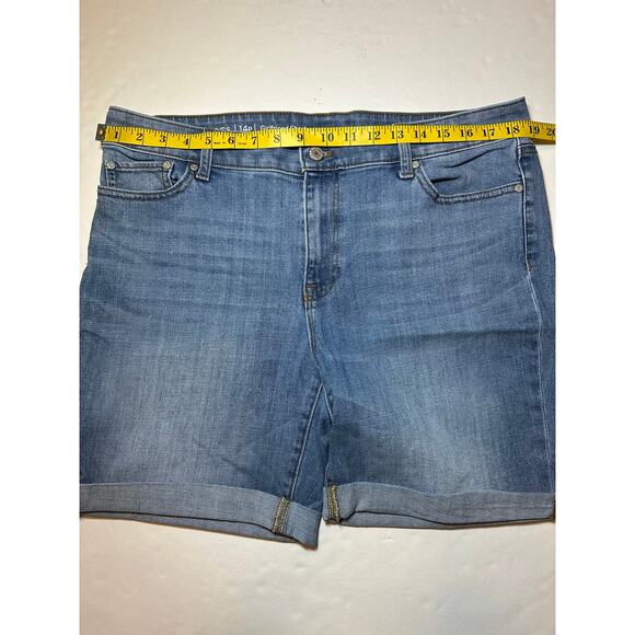 Talbots Denim Girlfriend Shorts Women’s Size 14P Medium Wash Cuffed 7” Inseam - Picture 4 of 7